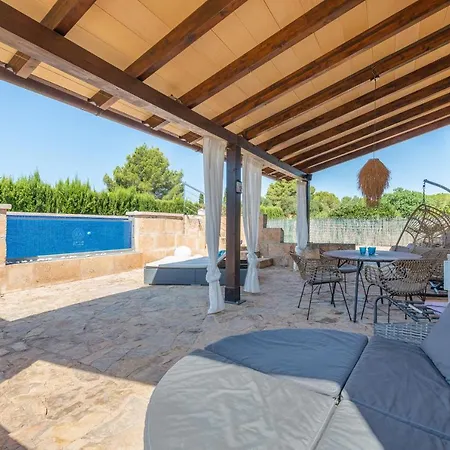 Son Colom -finca Sun Club Home- וילה